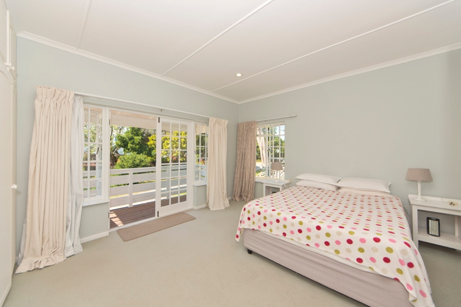 4 Bedroom Property for Sale in Leisure Isle Western Cape
